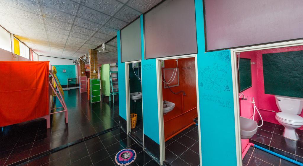 Funky Box Hostel تشيانغ كونغ الغرفة الصورة
